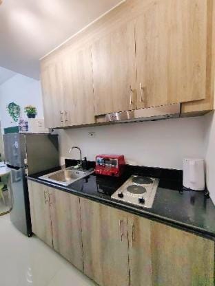 Condotel 1BR Unit w/ Balcony FAME Residences #FM36 Vacation rental in Mandaluyong