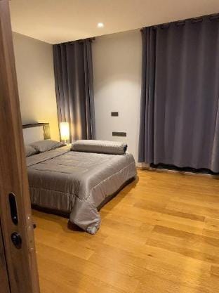 Khet Bang Kapi  5 Bedroom Villa with Pool 五卧五卫豪华别墅 Vacation rental in Bangkok