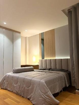 Khet Bang Kapi  5 Bedroom Villa with Pool 五卧五卫豪华别墅 Vacation rental in Bangkok