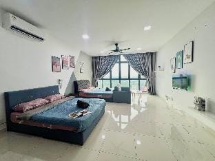 C2706A Green Haven Seaview netflix 100mbps By STAY Vacation rental in Johor