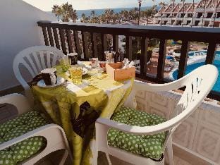 Golden View Holiday Home Apartment in Playa de las Americas