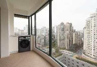 Romantic Design 3 Bedroom Apartment near Xintiandi Apartment in Shanghai