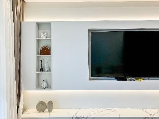 Modern 3 Bedroom Apartment Near the Bund Apartment in Shanghai