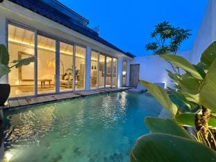 BoBos Echo5, Natural villa opening special price ! Villa in North Kuta