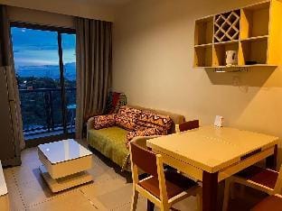 Unixx Sea & Pool View Apartment in Pattaya City