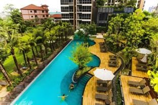 Unixx Sea & Pool View Apartment in Pattaya City
