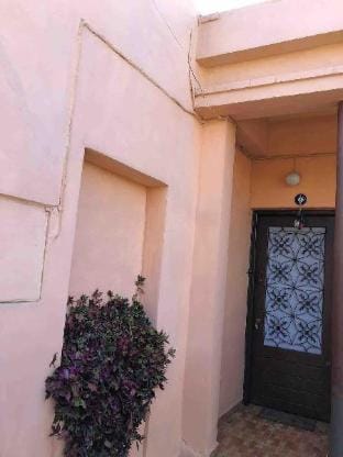 Fully furnished 2 Bedroom House with Garden & Wifi Vacation rental in Famagusta