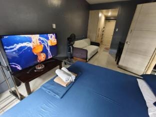 2 Bedroom Apartment  At Moa Vacation rental in Pasay