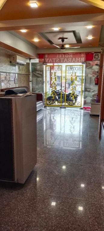 Hotel Bharat Stay Hotel in New Delhi