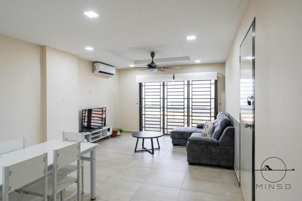 JB[Seri Mutiara] #3Bedrooms #8pax #Family Apartment in Johor