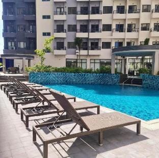 2BR Home  w/ Fast wifi and Netflix near Airport Apartment in Paranaque