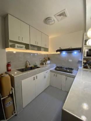 La-Tin Home Near SM Imus, Cavitex and NAIA Airport Vacation rental in Bacoor