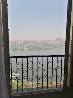 Maadi, Nile Corniche  Apartment in Cairo Governorate