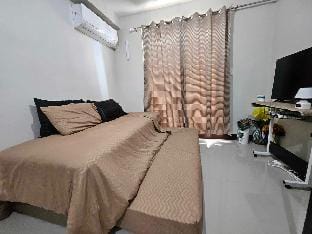 Near Cebu Airport Saekyung Village 1 Bldg 303 Lv 6 Apartment in Lapu-Lapu City