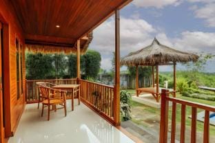 Tropical Villa with Signature Floating Breakfast Vacation rental in Nusapenida