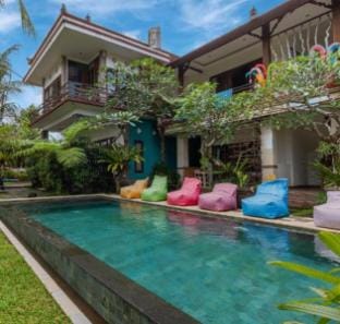 Upstairs Panoramic Room with Rice Field View Vacation rental in Tampaksiring
