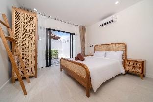 Brand New 4BR Pool Villa Kaia in Bali Style, Rawai Villa in Rawai