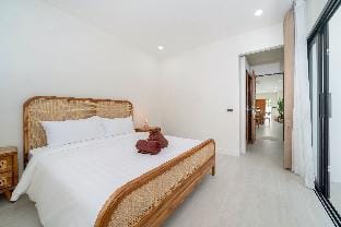 Brand New 4BR Pool Villa Kaia in Bali Style, Rawai Villa in Rawai