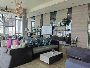 Pattaya Downtown Beach Apartment/ Family-friendly Apartment in Pattaya City