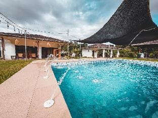 Entire farm place w/ dipping pool & sulfur spring Vacation rental in Calabarzon