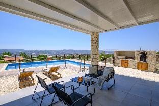Villa Il Pino by Nomads Villa in Paphos District