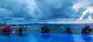 芭提雅网红海滩无边泳池公寓 Apartment in Pattaya City