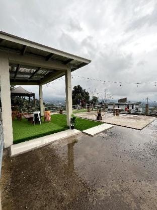 Villa Bata Fillio Villa in Cisarua