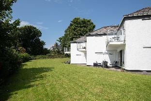 Harbour Reach - Close to Beach, Parking Apartment in Saundersfoot