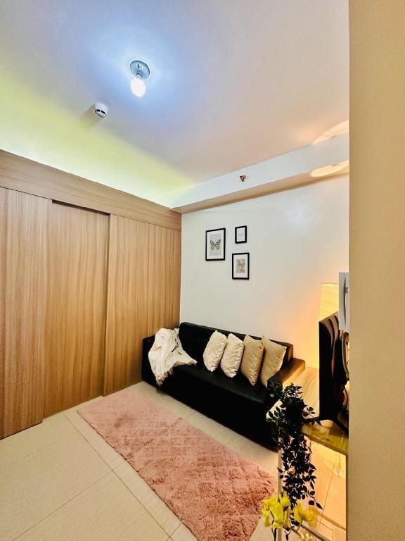 Shore 2 Condo - close to MOA and Ikea w/free wifi! Apartment in Pasay