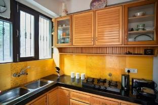 Bay Breeze 2bhk close to Mall Road by Roamhome Apartment in Uttarakhand