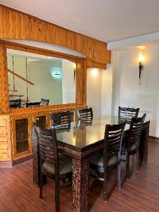 Zoo Road Apartments Apartment in Uttarakhand