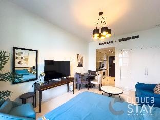 Elegant Studio With City and Marina Views in JVC Apartment in Dubai