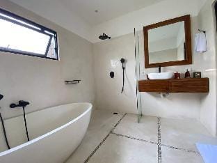 Nee private villa 1BR (2floor) with ricefield view Villa in Ubud