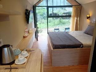 Cabin Syariah di hutan pinus jayagiri lembang Villa in Lembang