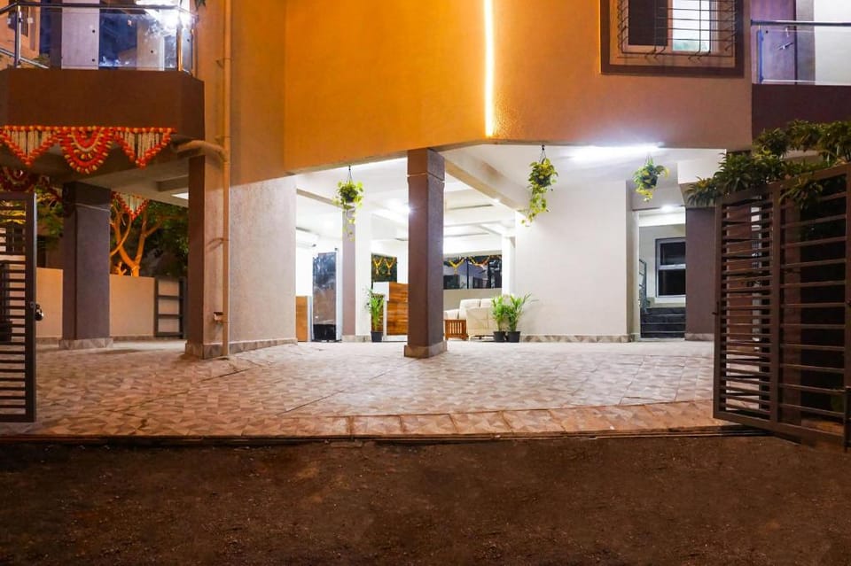 Hotel O Falcon Executive Hotel in Pune