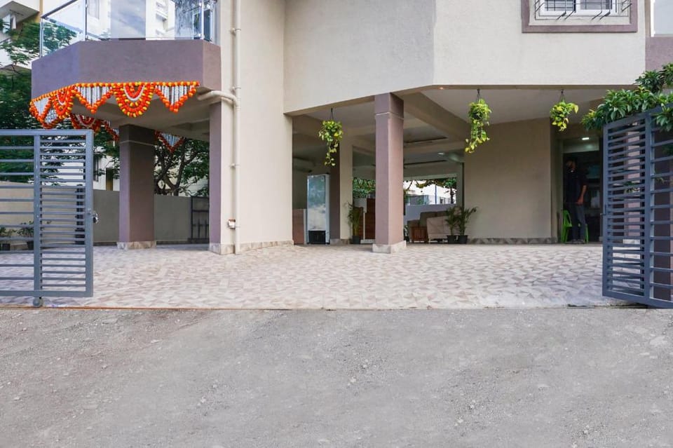 Hotel O Falcon Executive Hotel in Pune