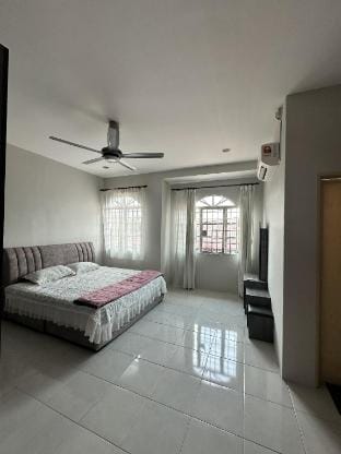 Nur Habib Homestay Vacation rental in Perak