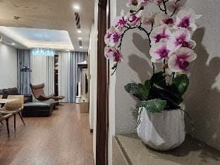 Căn Hộ Cao Cấp  2 phòng ngủ Thematrixone   Apartment in Laos
