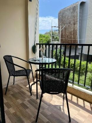 2-Bedroom Apartment in Naiharn Apartment in Rawai