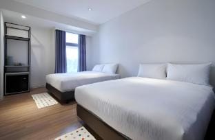 Contemporary Serenity for 4ppl,[S2] Apartment in Taipei City