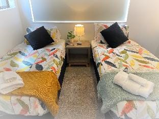 Three Bedroom Town House - Sleeps 6 Apartment in Auckland