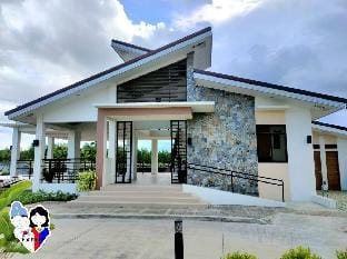 KorPinay House in Mactan w/ Pool Vacation rental in Lapu-Lapu City