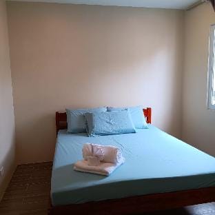 Richwood Homes: A Comfy-Cozy  Living at Bacong Vacation rental in Central Visayas