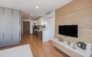 MODERN SPACIOUS STUDIO IN PP-INFINITY POOL/GYM Apartment in Phnom Penh Province