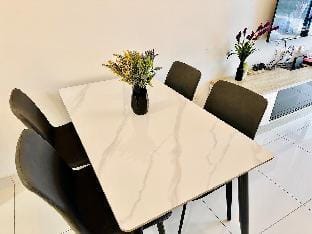 Mosaic 2 Bedroom High Floor Dark Elegance 4-9 pax Vacation rental in Johor Bahru