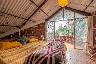 Red Brick Quarter Unique 2br in Bhowali Country House in Uttarakhand