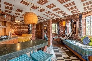 Red Brick Quarter Unique 2br in Bhowali Country House in Uttarakhand
