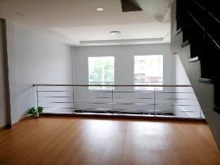 Monday Guesthouse Hatyai Vacation rental in Thailand