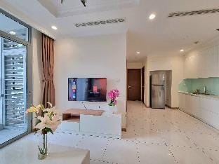 Lak King Cozy Apartment at Vinhomes Apartment in Ho Chi Minh City