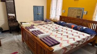 3B2HK Orange Homestay/ Villa near Big Temple Villa in Tamil Nadu